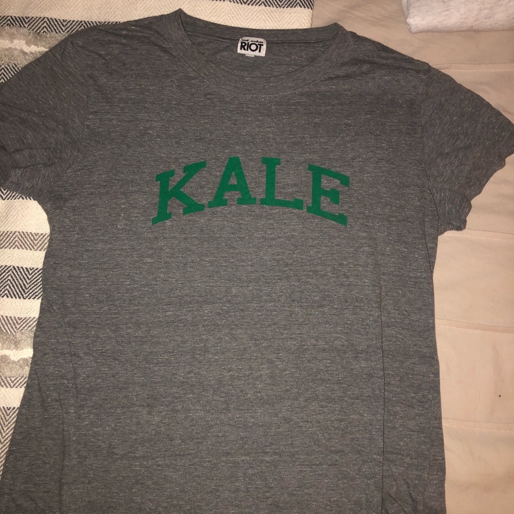 Urban Outfitters Graphic Tee size Large